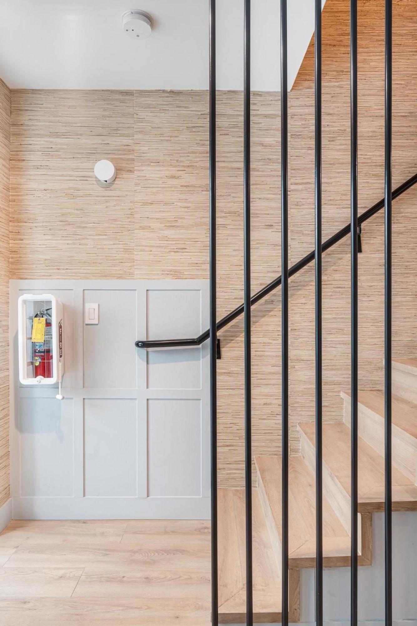 Lux Retreat By Renzzi * Miami